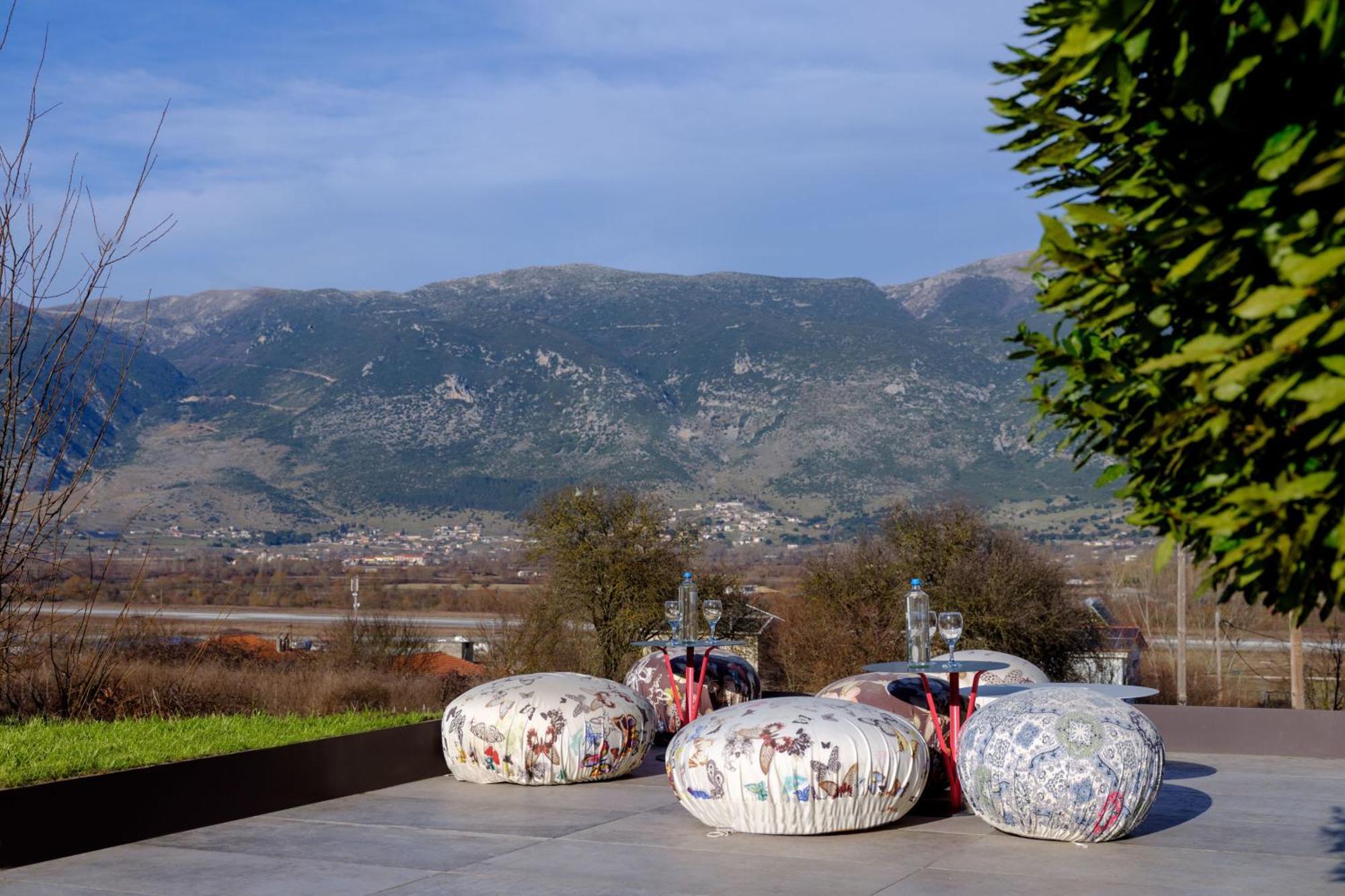 Essence Hotel Ioannina Exterior photo