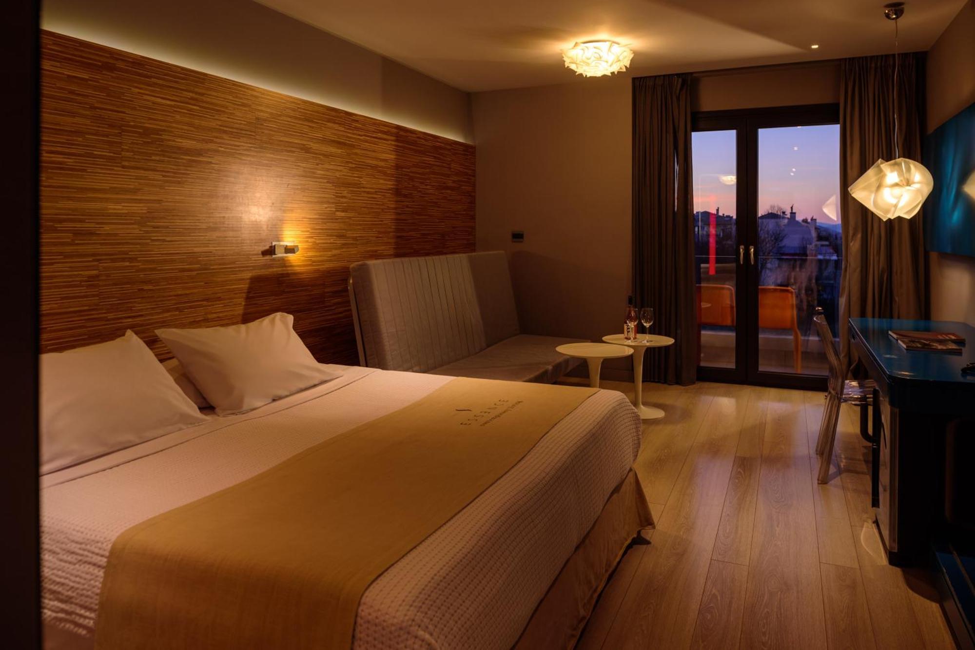 Essence Hotel Ioannina Exterior photo